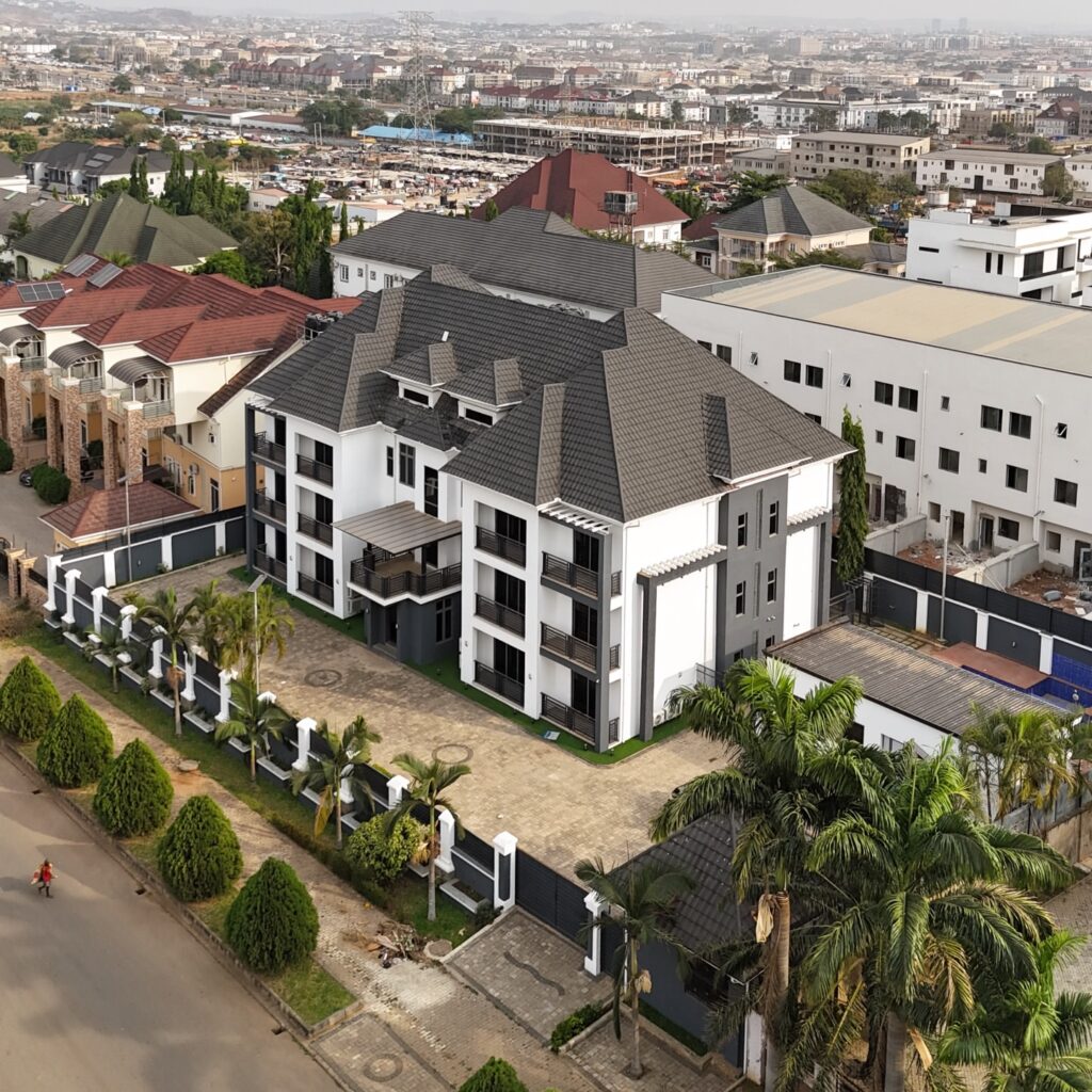 NEWLY BUILT MULTI-FAMILY APARTMENT COMPLEX LISTING