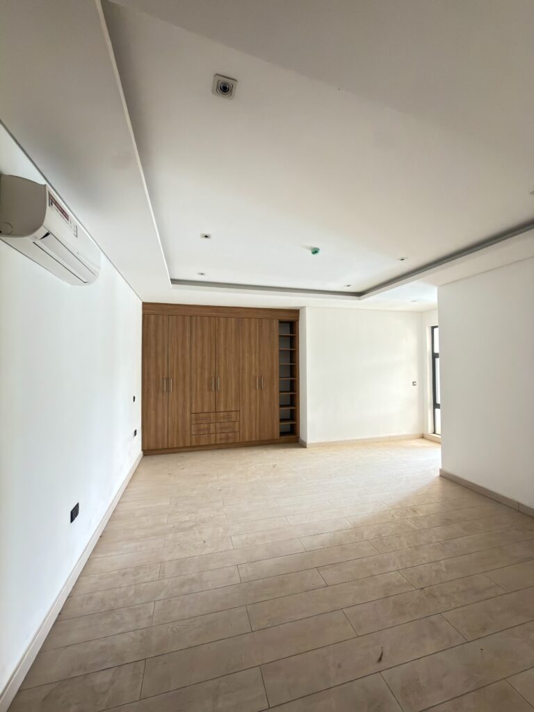 MULTI-FAMILY ESTATE LISTNG. WUSE-2-ABUJA